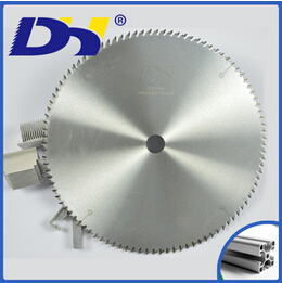 如何才是使用鋁材鋸片的角度？